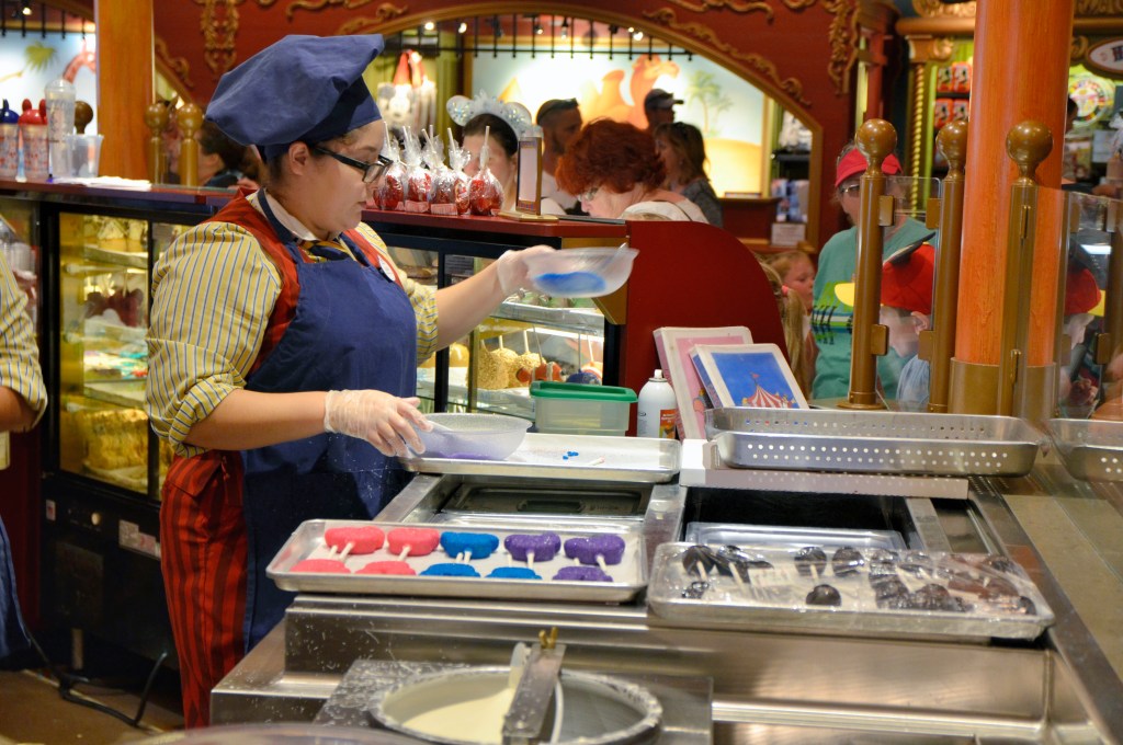 Balcão de doces no Big Top Souvenirs (Magic Kingdom) / jpellgen (@1179_jp) - Flickr