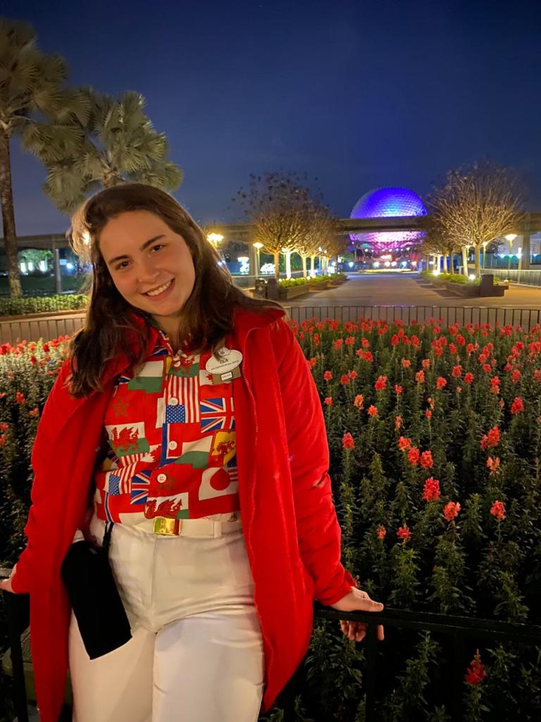 Isadora, merchan no Epcot / Foto: Isadora Bottecchia